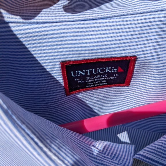 Untuckit XL X-Large Blue and White Stripe Dress Shirt Just Cleaned - Picture 3 of 4